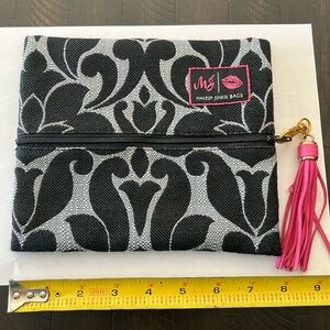 COPY - Makeup Junkie SMALL